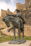 Estatua ecuestre del General Cabrera apodado como "El Tigre del Maestrazgo" en el castillo de Morella