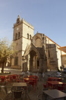 Iglesia de Nossa Senhora de Oliveira y Monumento del Salado