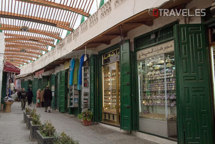 Zoco de joyas y oro en la medina