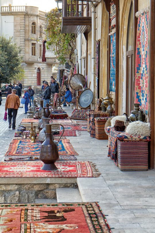 Vendedores de alfombras en la ciudad vieja