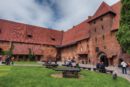 Patio defensivo de la Recreaciones en la Fortaleza de Malbork