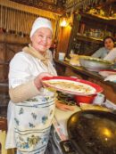 Pan recién hecho en la antigua ciudad