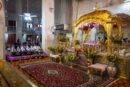 Interior del templo de Gurdwara Bangla Sahib