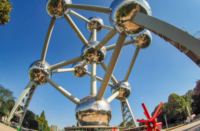  Visita el Atomium de Bruselas